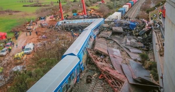 EKTAKTH είδηση για τα θuματα των Τεμπών – ΣOK για Καρυστιανού