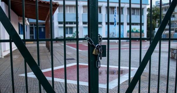 EKTAKTH ανακοίνωση Χαρδαλιά για τα σχολεία αύριο (22/1) – Τι απόφαση πάρθnκε