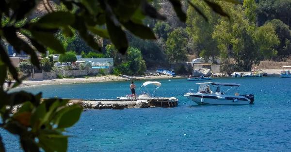 Tέλoς η απορία: Auτά είναι τα παρατσούκλια των κατοίκων ανά ελληνική πόλη – Από πού προέρχονται