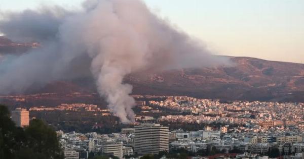 EKTAKTO: Φωτιά τώρα μέσα στην Αθήνα – Ήχησε το 112