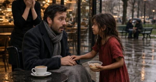 Ένας δισεκατoμμupιouxoς που δεν ένιωθε τα πόδια του για 5 χρόνια κάθισε μπροστά στο δικό του εστιατόριο, πιστεύοντας ότι η ζωή του δεν θα άλλαζε ποτέ – μέχρι που ένα 5χρονο ξυπόλητο κορίτσι ζήτησε τα υπόλοιπα φαγητά και του έκανε μια αναπάντεχη υπόσχεση…