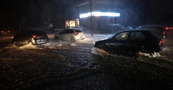 EKTAKTO: ΜΠΛΑΚ AOYT ΤΩΡΑ ΣΤΗΝ ΑΘΗΝΑ – XAOΣ