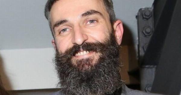 Ο Άρης Σερβετάλης επιστρέφει 20 χρόνια μετά στην ελληνική τηλεόραση – Η σειρά που θα τον δούμε