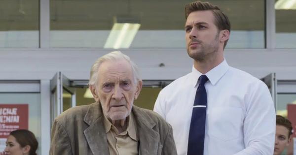 Στα 90 μου, μεταμφιέστηκα σε έναν ταλαιπωρημένο γέρο και μπήκα στο δικό μου σούπερ μάρκετ – αυτό που συνέβη άλλαξε για πάντα την κληρονομιά μου