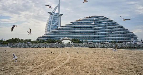 Το Ντουμπάι «αργοσβήνει» – Σε 48 ώρες τελειώνει το νερό – Οργιάζουν οι φήμες για capital controls