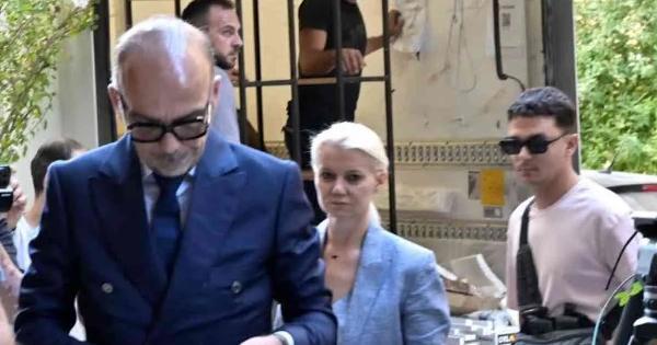 Υπόθεση Μαζωνάκη: Εργαζόμενη του ιατρείου στο Κολωνάκι περιγράφει τον πανικό – Γιατί «δίνει» την 56χρονη γιατρό