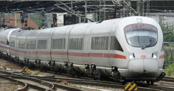EKTAKTH ΕΙΔΗΣΗ ΤΩΡΑ ΓΙΑ ΑΜΑΞΟΣΤΟΙΧΙΑ INTERCITY ME 400 EΠΙΒΑΤΕΣ ΣΤΟΥΣ ΑΓΙΟΥΣ ΑΝΑΡΓΥΡΟΥΣ