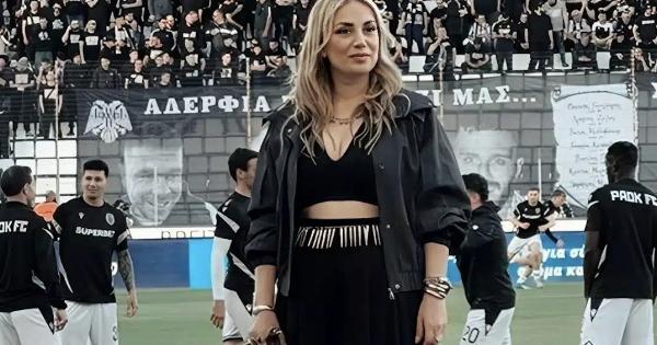 Ποια είναι η γυναίκα που έγινε η «λύρα» της Κρήτης και «άλωσε» την εξέδρα του ΟΦΗ