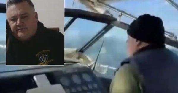 Σκιάθος: Βραβεύτηκε καπετάνιος που μετέφερε τρίχρονο εν μέσω θαλασσοταραχής στον Βόλο για να σωθεί