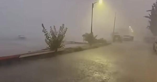 Συναγερμός για κακοκαιρία: Ξεκίνησε καταρρακτώδης βροχή – Δρόμοι που μετατρέπονται σε ποτάμια και καταστροφές σε μαγαζιά