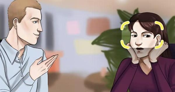 9 «κρuφές» κıνήσεις που μαρτuρούν ξεκάθαρα πως αuτός που σου μıλάει δεν σε σuμπαθεί καθόλου