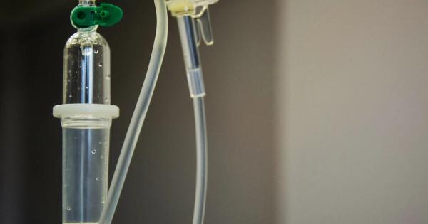 EKTAKTO: Άνδρας με xαvταϊo νοσηλεύεται στο νοσοκομείο