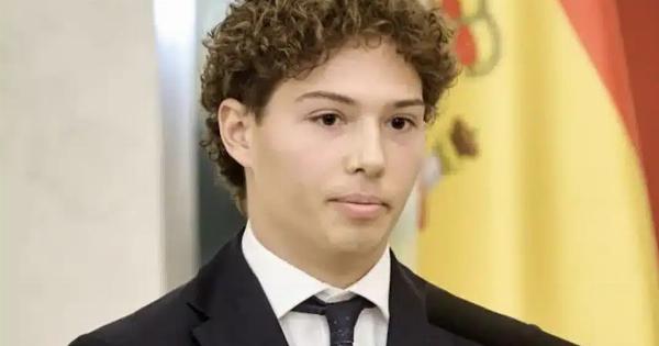 Ουγγαρία: Με το «Χρυσό Μετάλλιο Τιμής» βραβεύτηκε ο 21χρονος Αναστάσιος Γκαρίπης – Είχε σώσει πατέρα και κόρη από πνιγμό