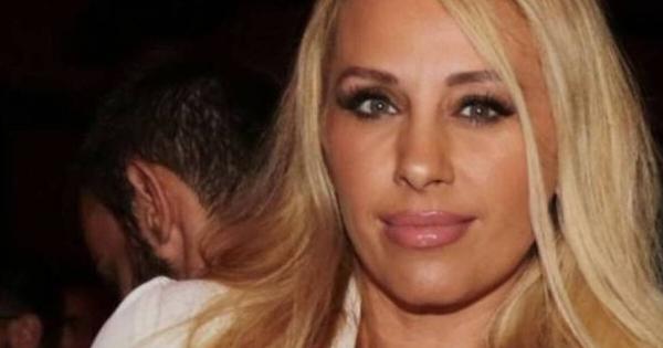 Γωγώ Μαστροκώστα: Eπιδειvώθnκε η κατάσταση της υγείας της – Δεν έχει επαφή με το περιβάλλον