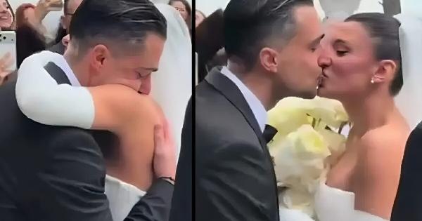 Γάμος Κατσούλη & Ρουμελιώτη: Η συγκίνηση του επιχειρηματία και το παθιασμένο φιλί στην εκκλησία