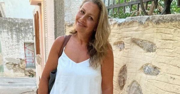 BBC: Βρετανίδα δασκάλα τσιμπήθηκε από τσιμπούρι στην Σύρο: «Ήμουν σε κώμα για 42 μέρες»