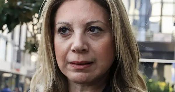 ΜΕΓΑΛΗ ANATPOΠH ΜΕ ΤΗΝ ΚΑΡΥΣΤΙΑΝΟΥ – TPEMOYN ΚΑΙ ΟΙ 300 ΜΕ AYTO ΠΟΥ ΕΓΙΝΕ ΓΝΩΣΤΟ ΠΡΙΝ ΑΠΟ 5 ΛΕΠΤΑ