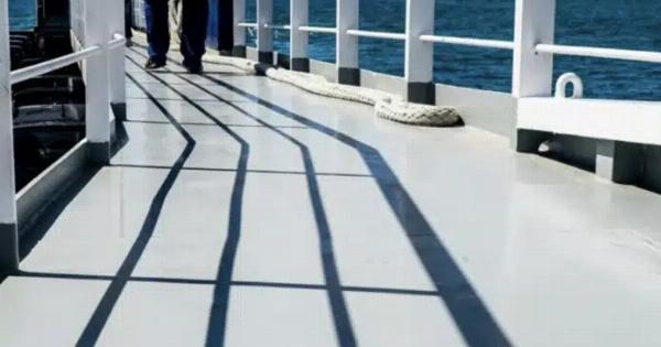 ΣΥΝΑΓΕΡΜΟΣ ΤΩΡΑ ΜΕΣΑ ΣΤΗ ΝΥΧΤΑ ΣΕ ΠΛΟΙΟ ΣΤΗΝ ΕΛΛΑΔΑ ΜΕ 131 ΕΠΙΒΑΤΕΣ