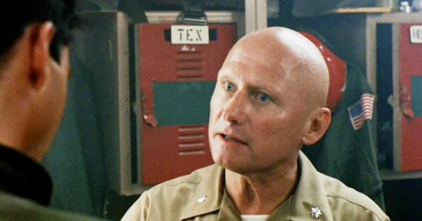 Πέθανε ο ηθοποιός Τζέιμς Τόλκαν, γνωστός από τα «Back to the Future» και «Top Gun»